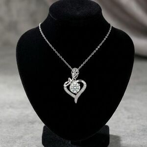 New 1ct Moissanite Heart Pendant Necklace With Rose Detail in White Gold Plating